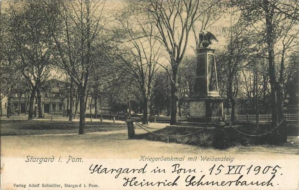 Krieges-Denkmal mit Weidensteig